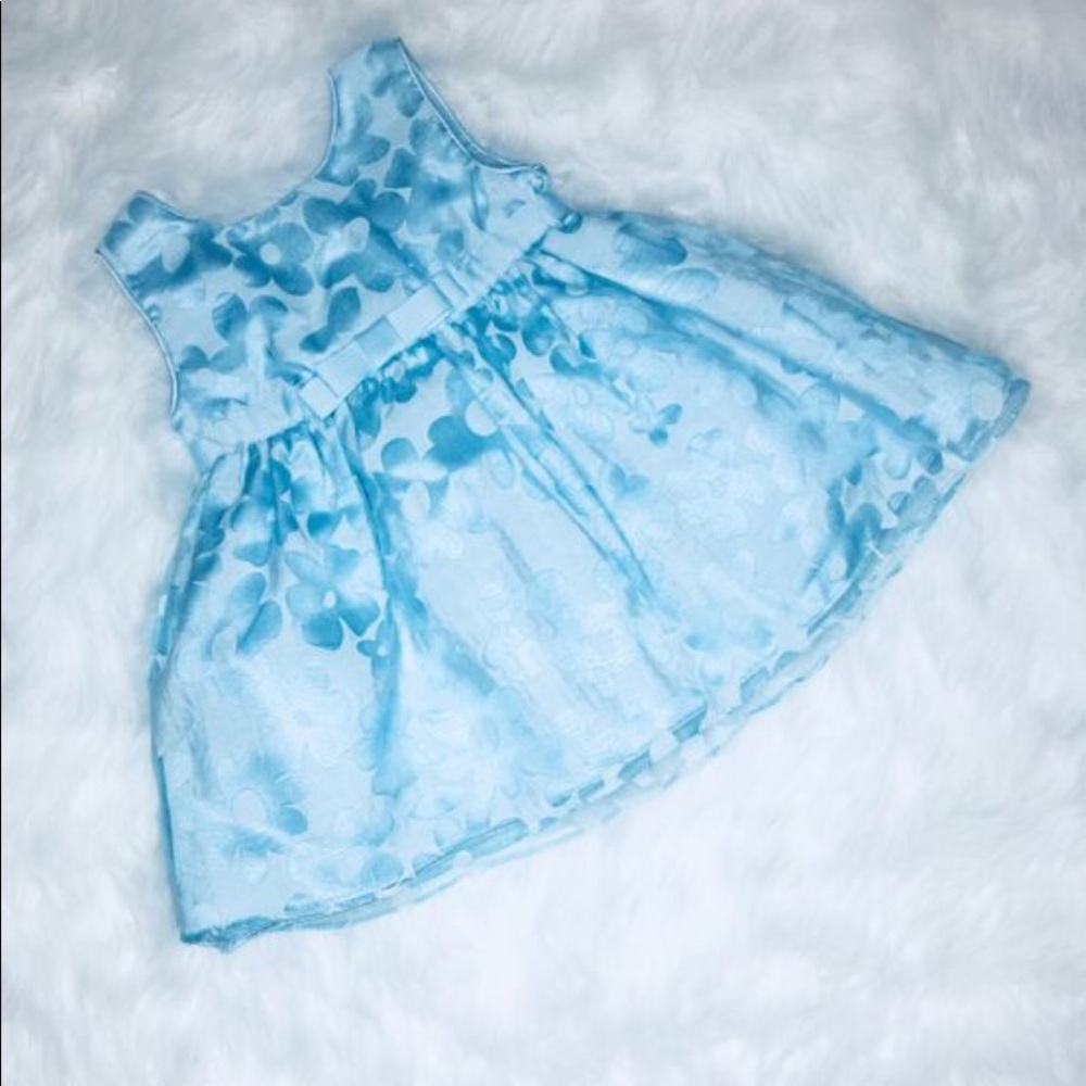 MAVEANDMEME.COM • DRESSUP@MAVEANDMEME.COM